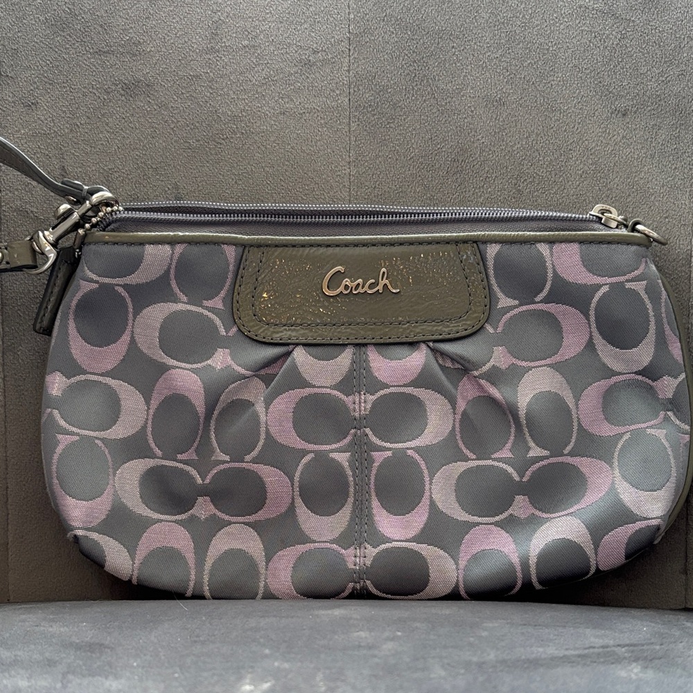 GUC Coach Silver and Pink Wristlet Clutch